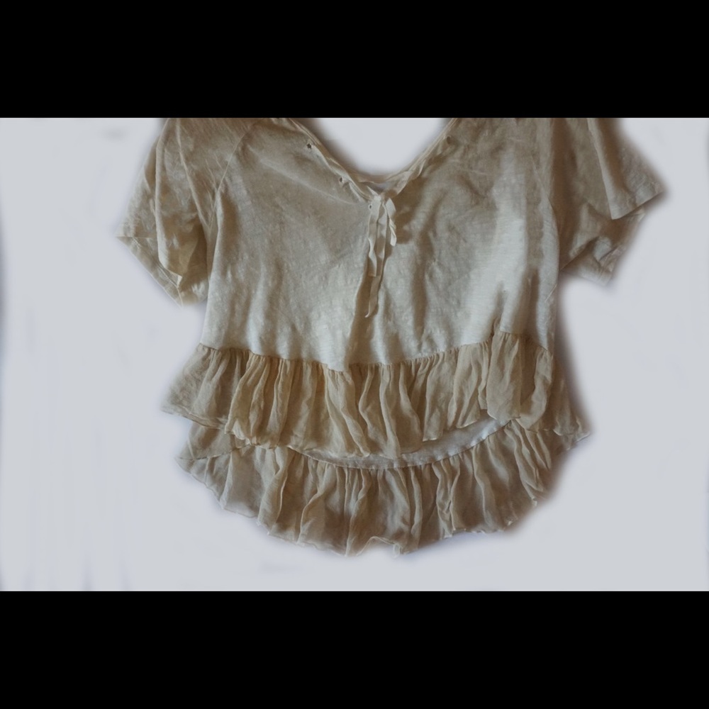 Elizabeth and James Cream Top with Ruffle Bottom - Picture 1 of 4